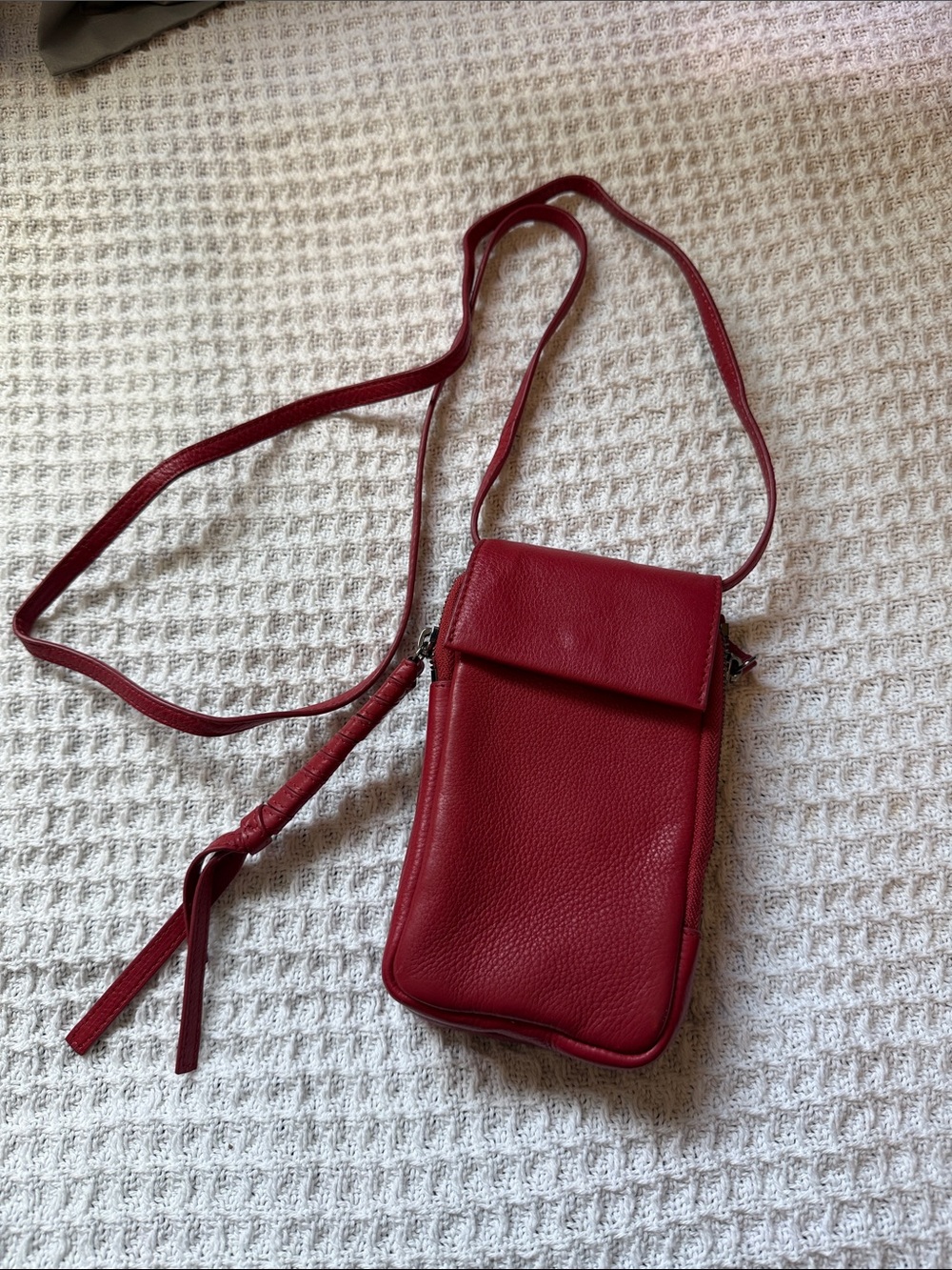 Vince Camuto Red Pebbled Leather Crossbody Phone Pouch